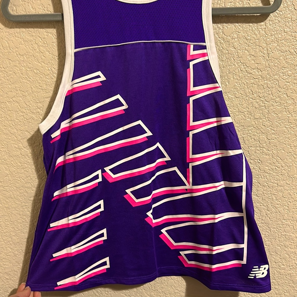 NWT Racerback Exercise Tank Top - Picture 6 of 6